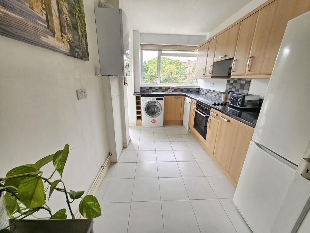 Apartment in London - View 4