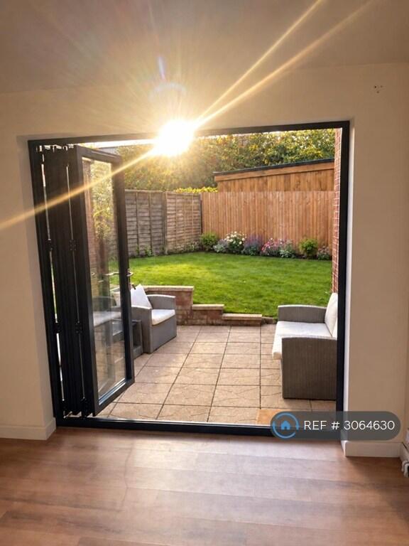 House in Swindon - View 4