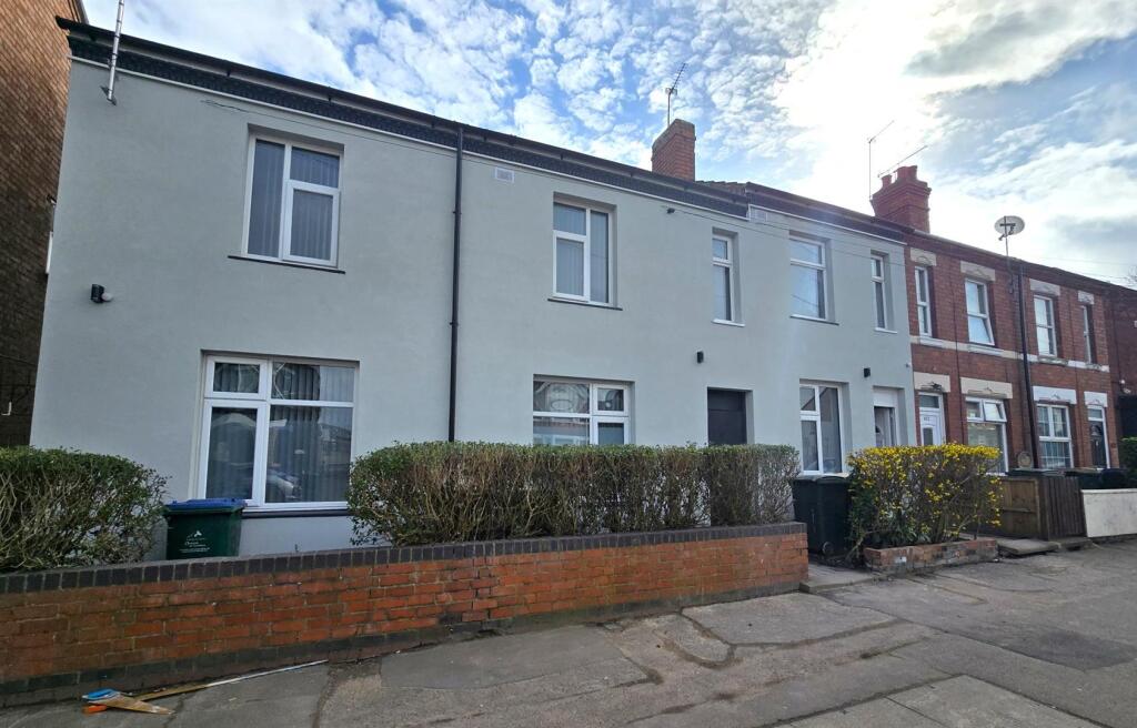 Main image of property: Flat 4, 854 Foleshill Road, Foleshill