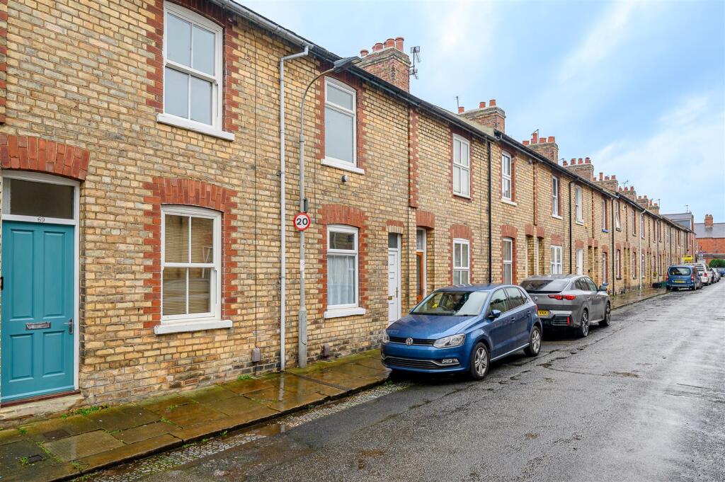 Main image of property: Sutherland Street, South Bank, York, YO23 1HG