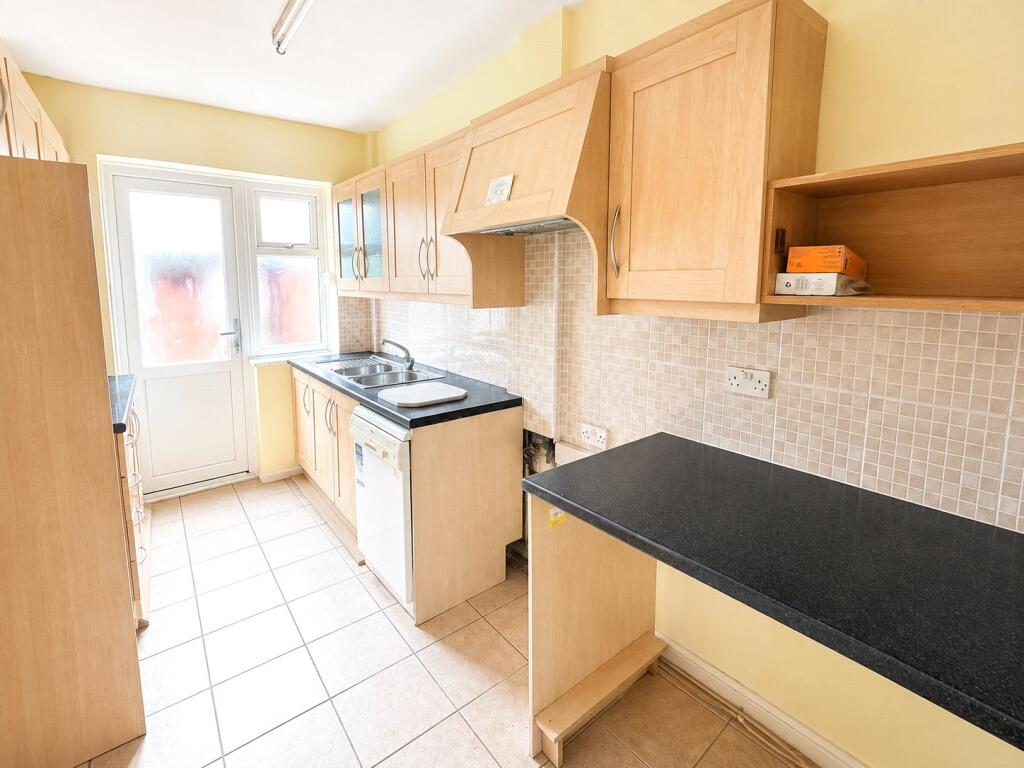 House in Bromley - View 5
