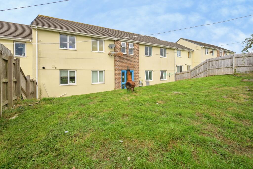 Apartment in Plymouth - View 5
