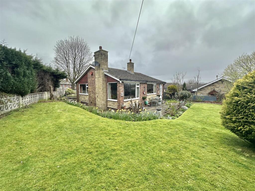 Main image of property: Huddersfield Road, Liversedge