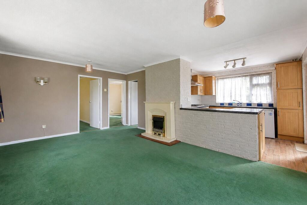 House in Lincoln - View 3