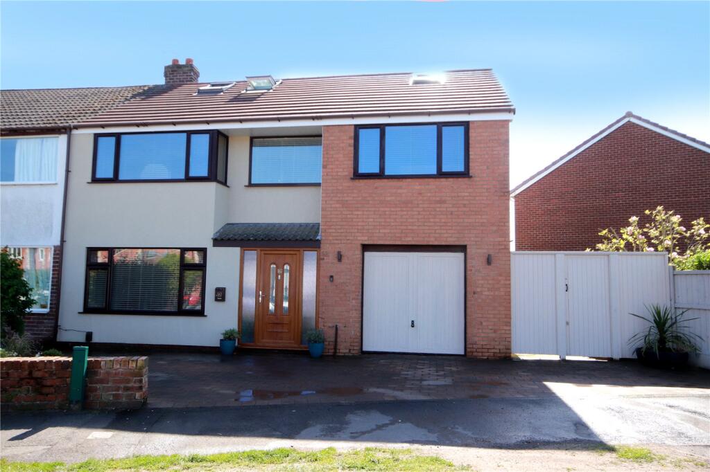 Main image of property: Kenyons Lane, Lydiate, L31