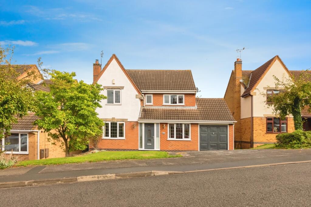 Main image of property: Meadowsweet Hill, Bingham, Nottinghamshire, NG13