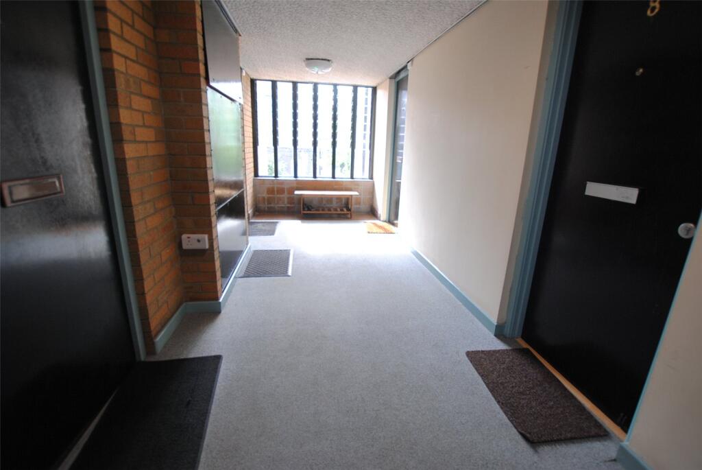 Flat 8, Richmond Court, St. Peters Street, Cardiff, CF24 photo 2