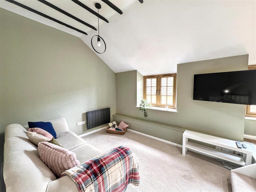 House in Northampton, Bozeat - View 2