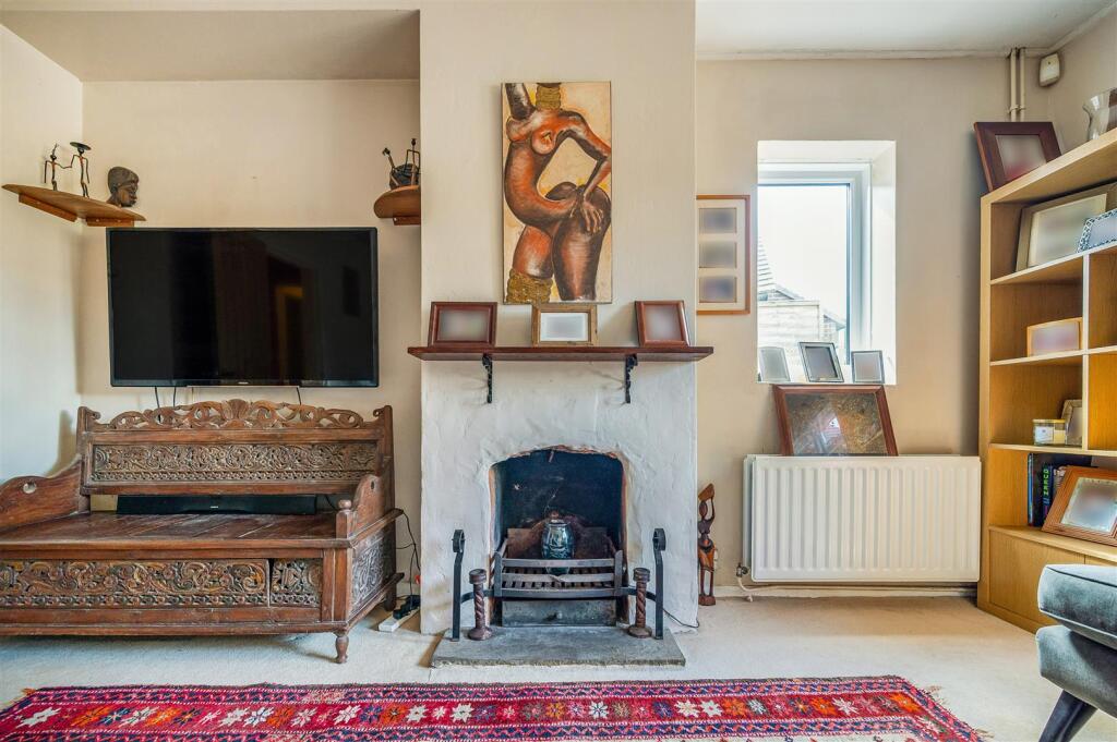 House in Chichester, Bosham - More