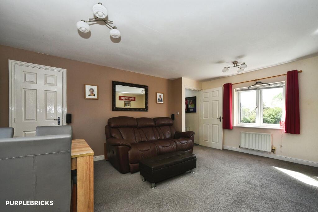 House in Swindon - View 4