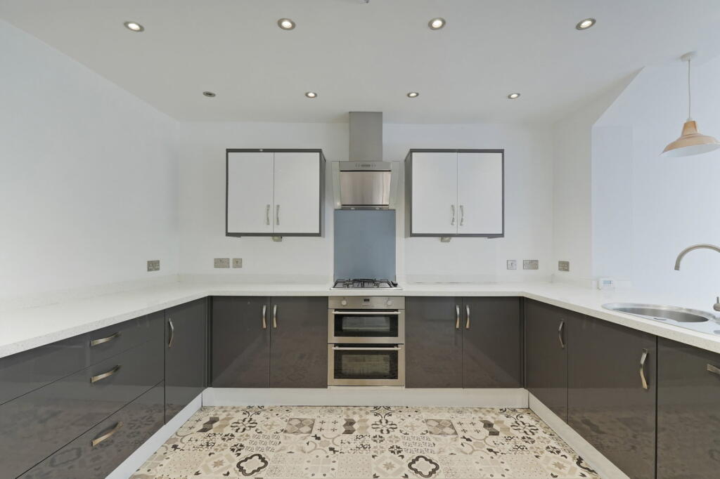 House in Sheffield - View 4