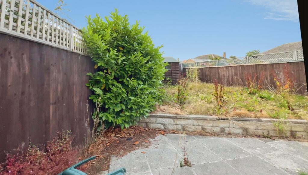 House in Kirklees, Mirfield - View 4