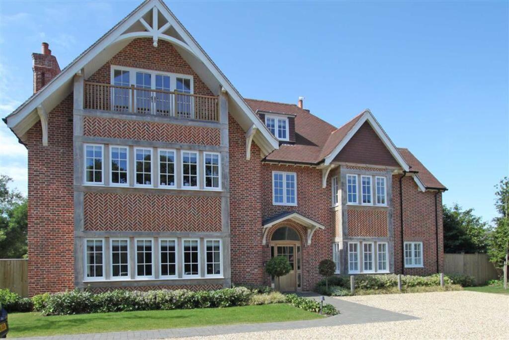 Main image of property: Ringwood Road, Walkford, BH23