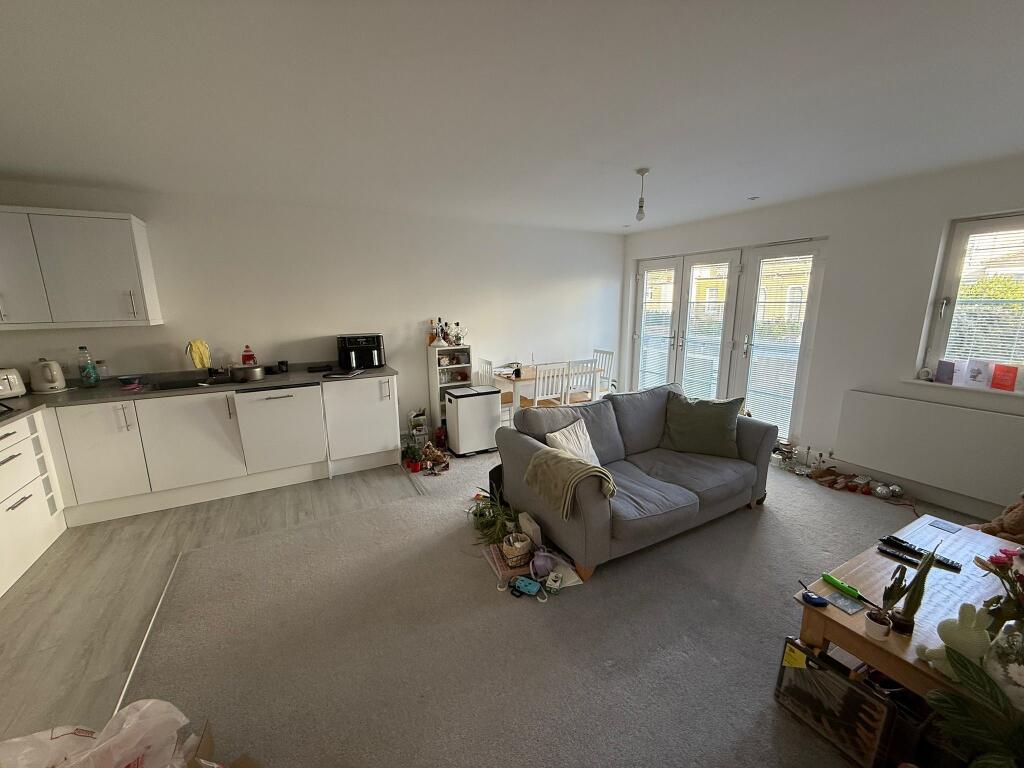 The Avenue, Eastbourne - View 4