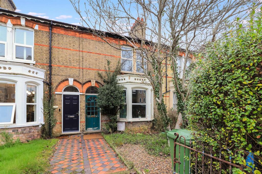 Main image of property: Cherry Hinton Road, Cambridge