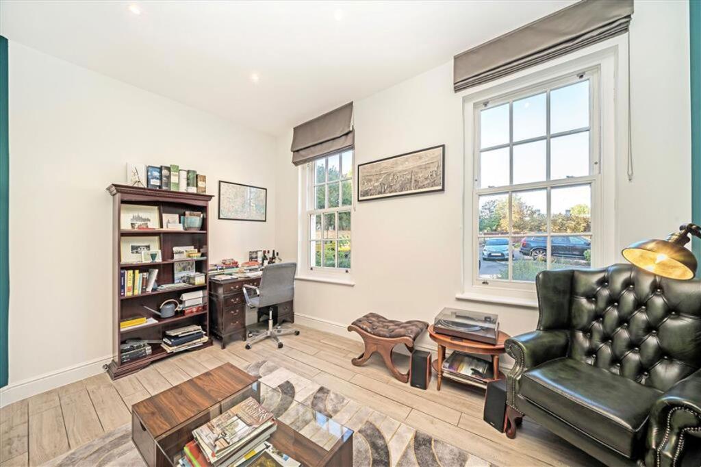 House in London - More