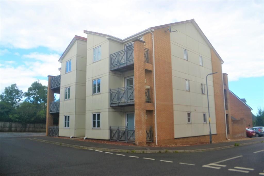 1-bed flat on Pennyroyal Road, Stockton-On-Tees, Durham, TS18, £55,000