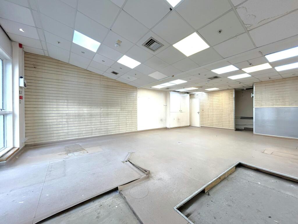 Interior 3.jpg