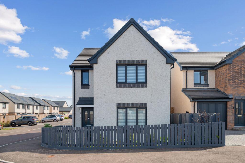 3-bed detached on 45 Springdale Road, Blindwells, EH32 9SJ, £305,000