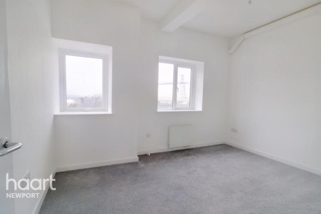 Apartment in Newport, Pillgwenlly - More