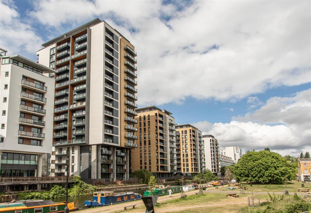 Main image of property: Palmers Road, Bethnal Green, E2