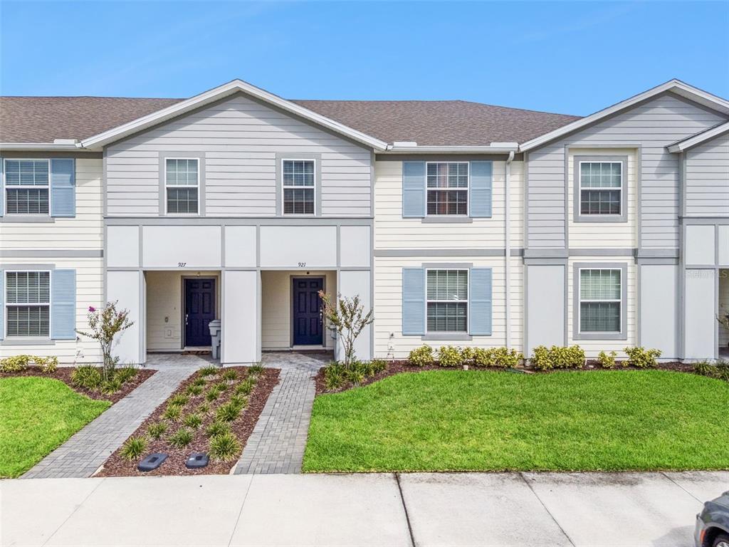 Main image of property: Florida, Polk County, Davenport