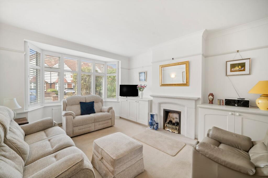 House in London, Merton Park - View 2
