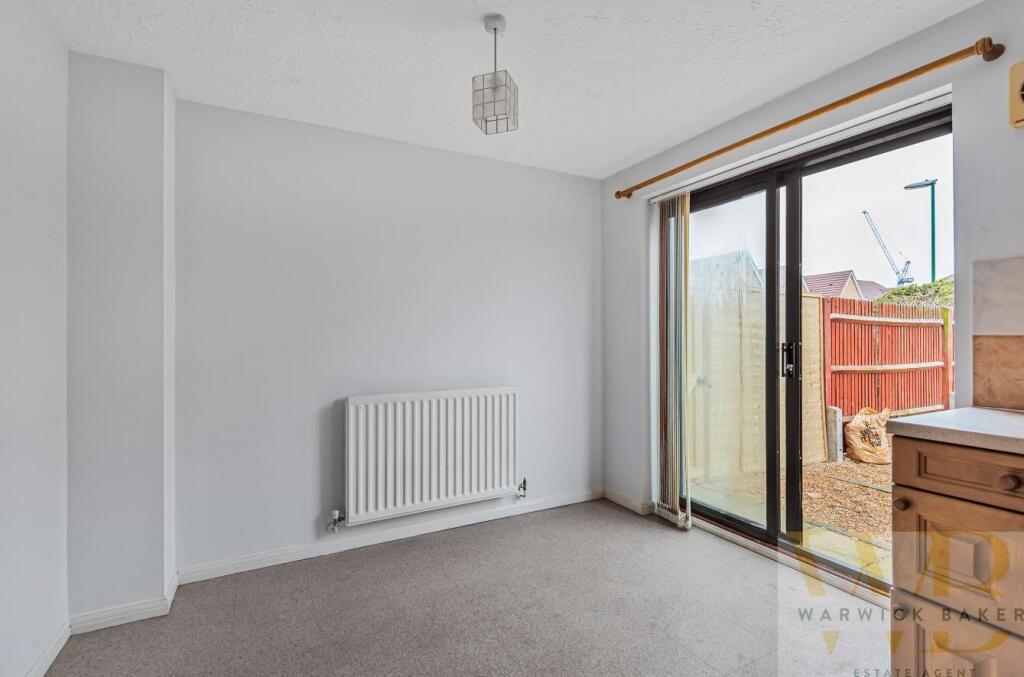 House in Adur, Shoreham Beach, Shoreham-by-Sea - More