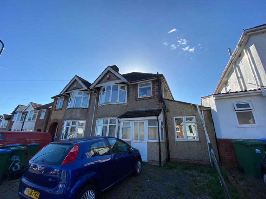 Main image of property: Student Property - Sirdar Road