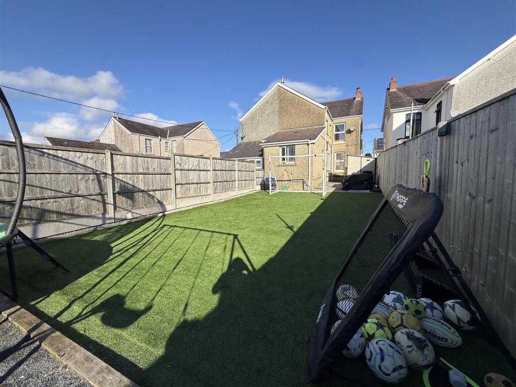 House in Swansea - View 4