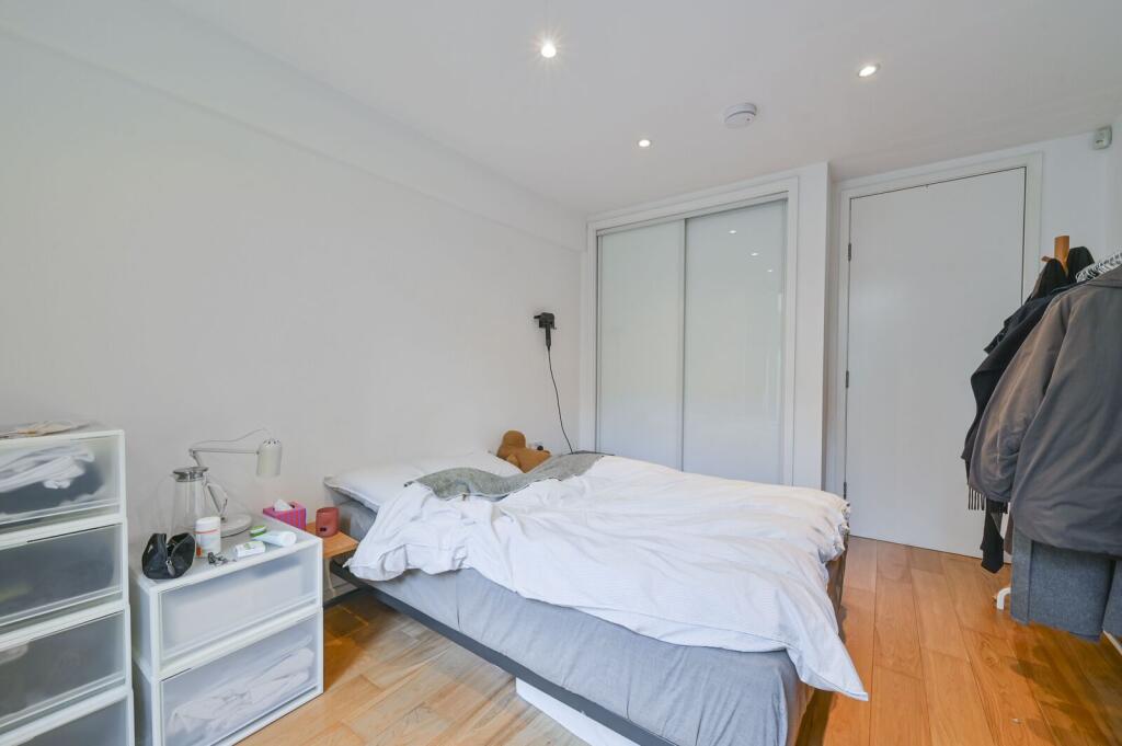Apartment in London - View 4