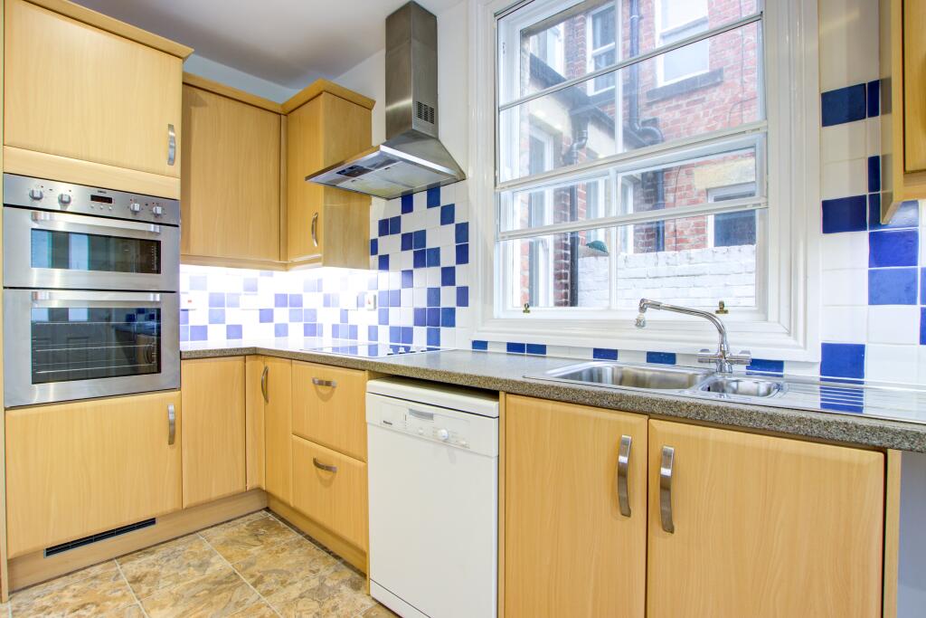 House in Newcastle upon Tyne - View 5