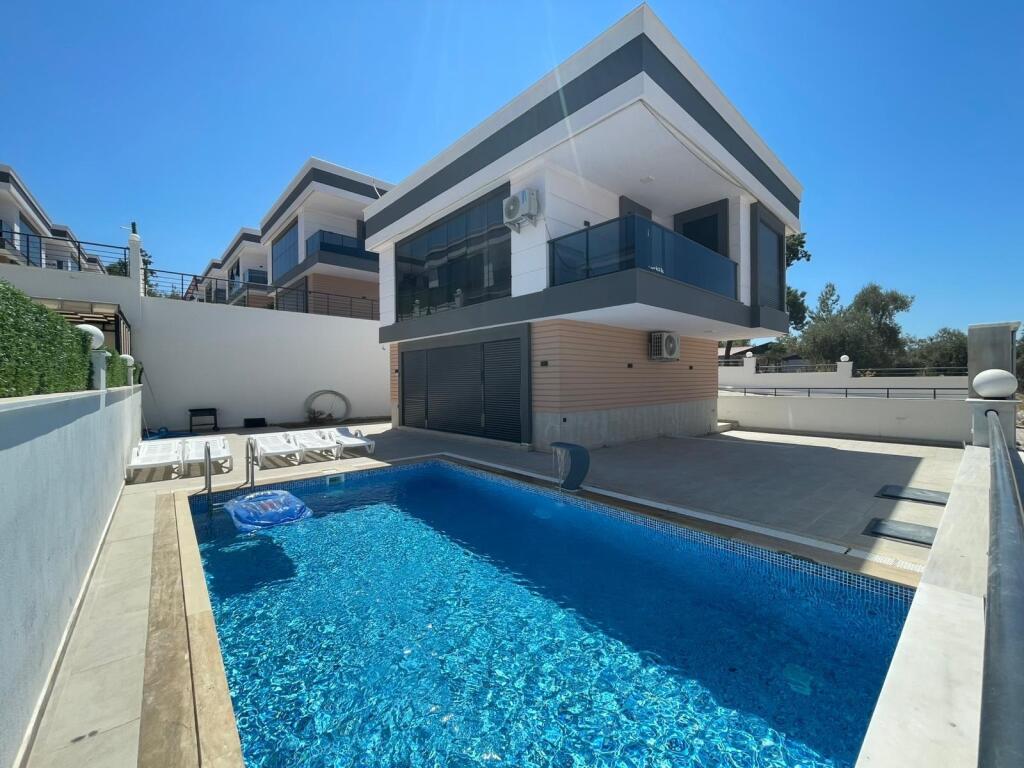 Main image of property: Aydin, Didim, Akbuk