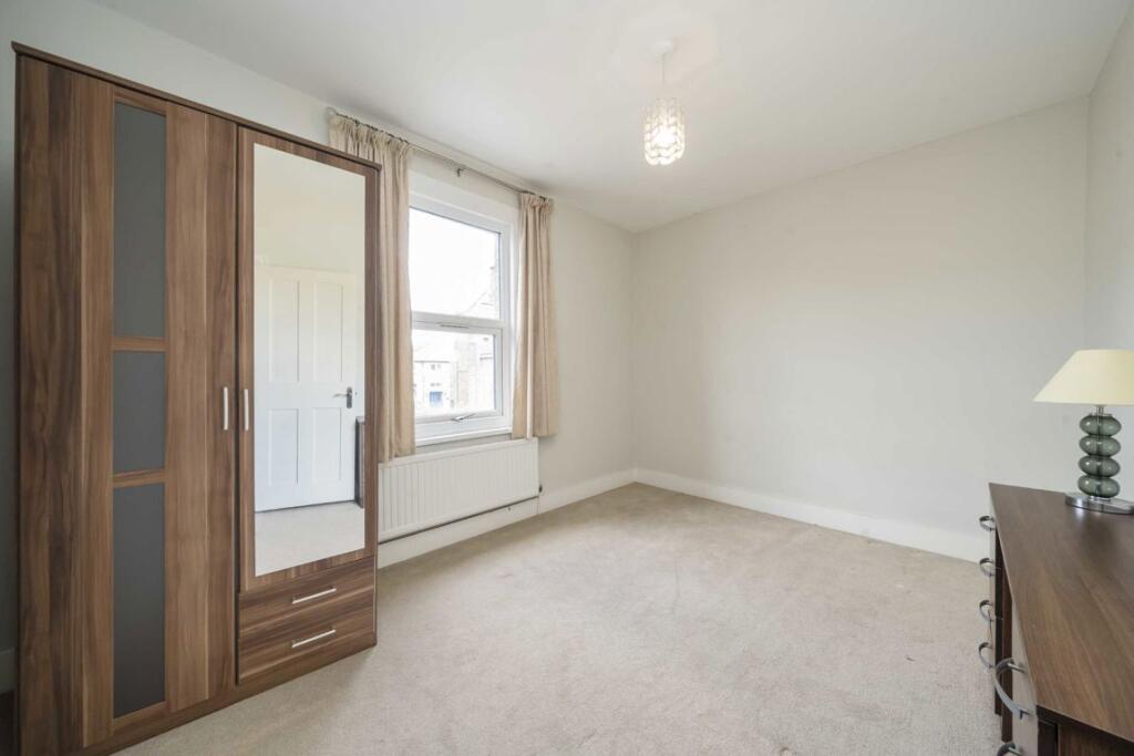 House in London, Hanwell - View 3