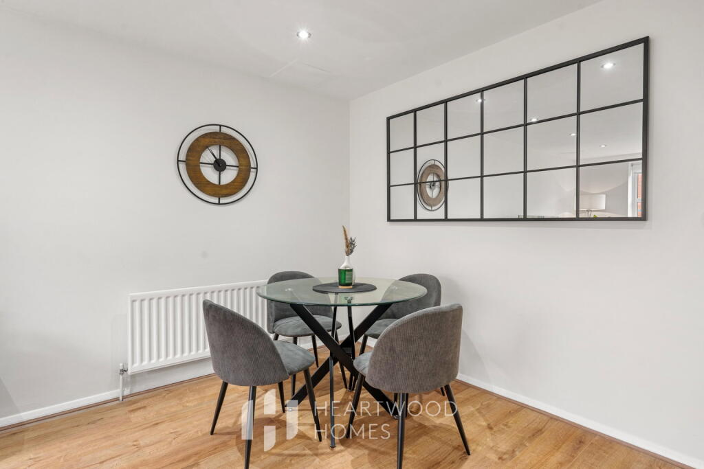 Apartment in St Albans - View 5