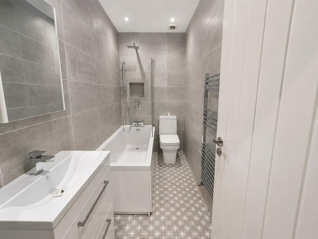 Apartment in Brighton - View 3