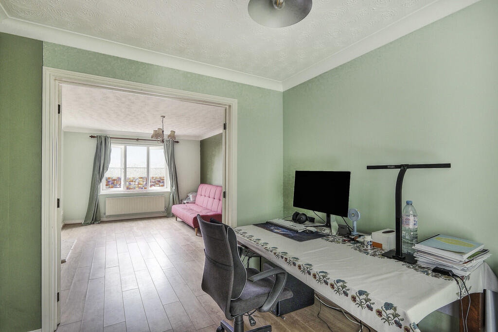Sycamore Close, Cambridge - View 6