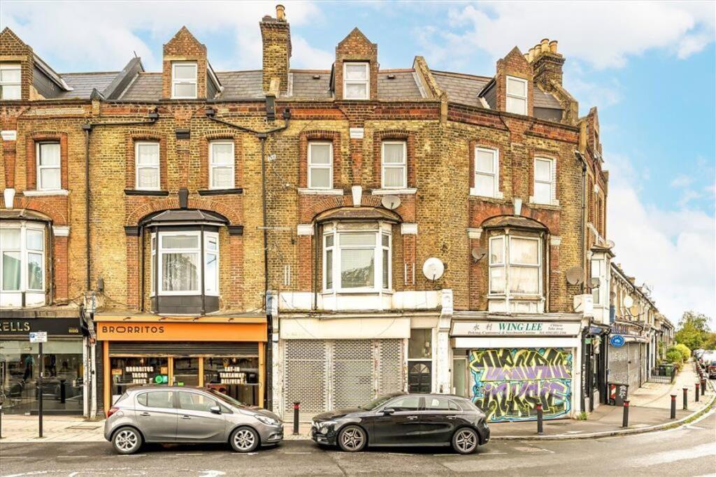 Main image of property: Brockley Cross, London, SE4