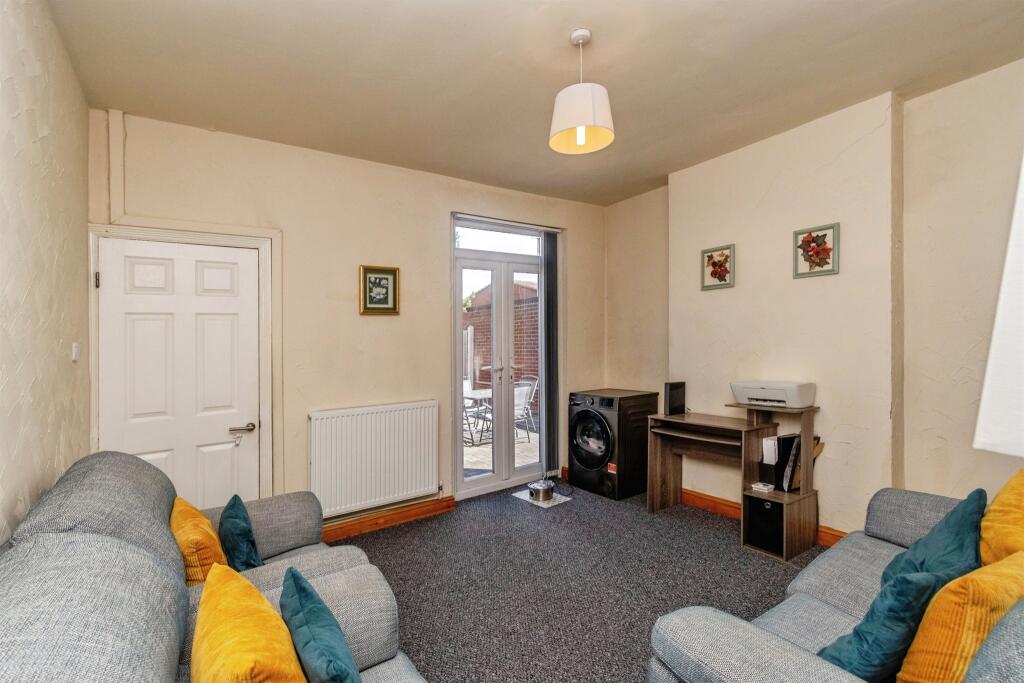 House in Walsall, West Midlands - View 5