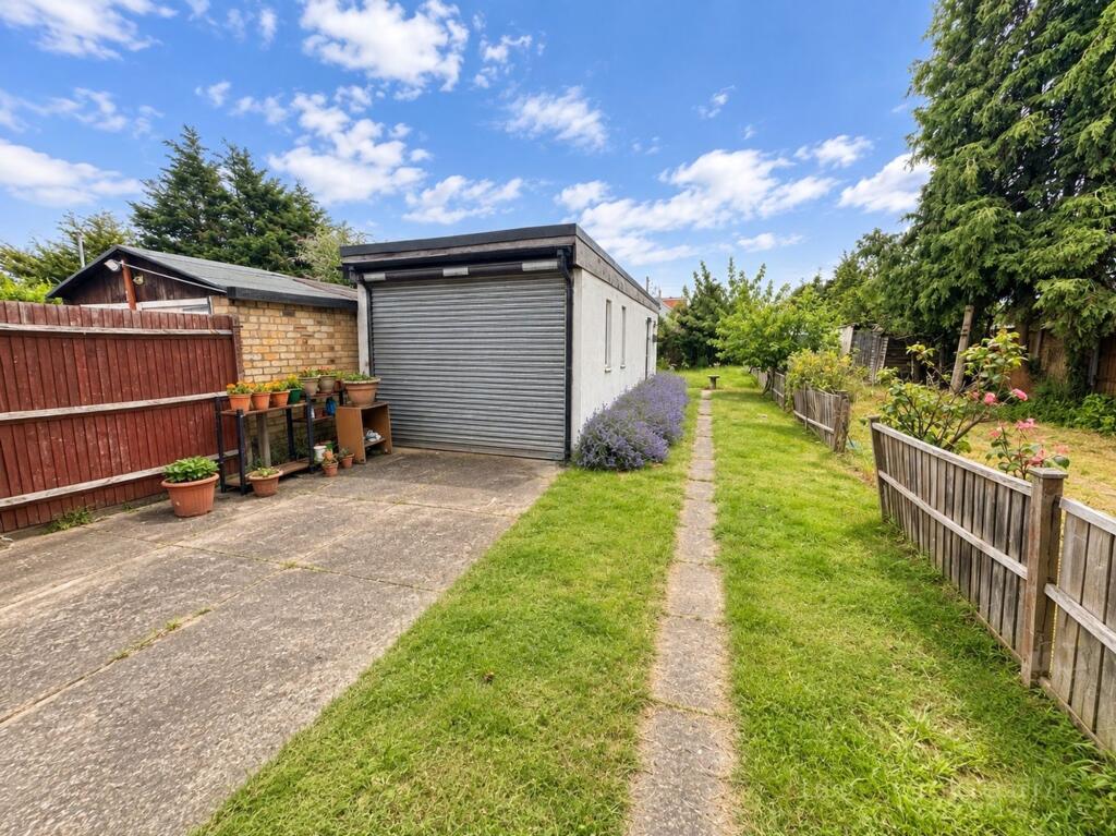 House in Romford - View 4
