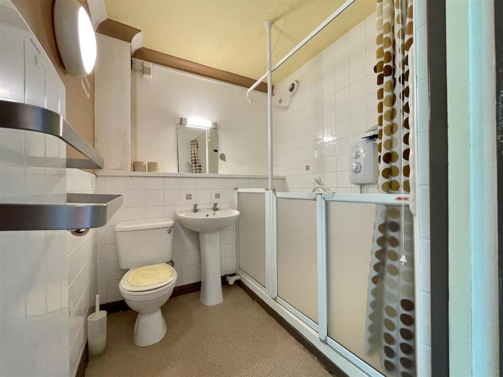 Apartment in Weymouth, Dorset - More