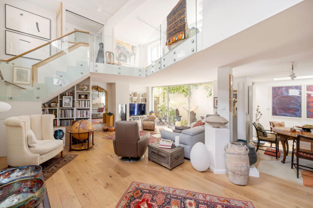 Main image of property: Macklin Street, Covent Garden, WC2B