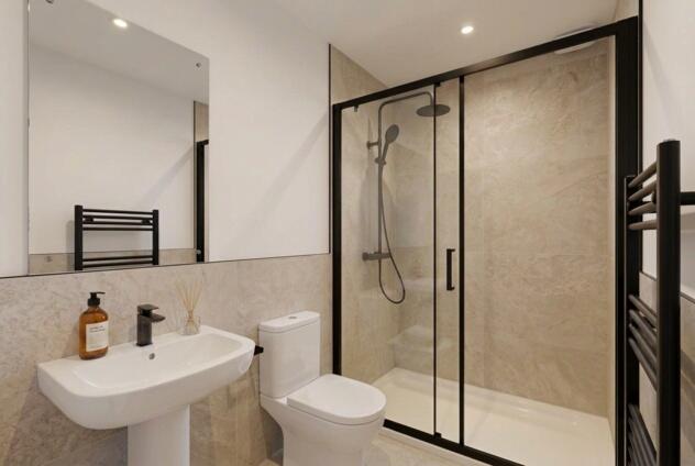 House in Leeds - View 2