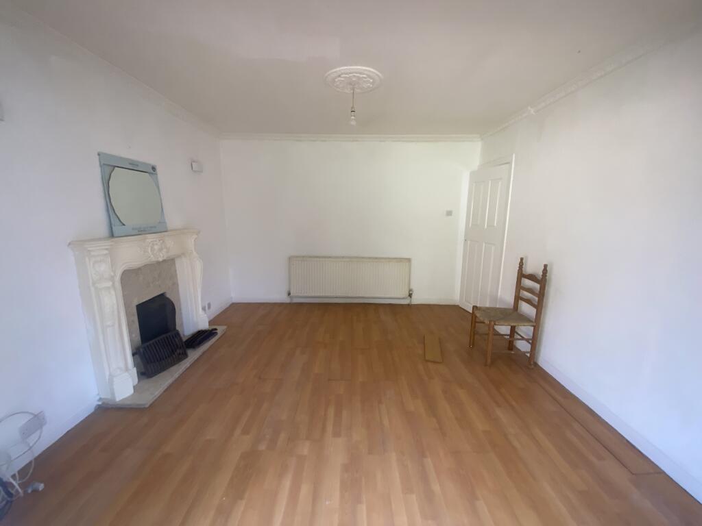 House in Ashfield, Beardall Fields, Hucknall - More