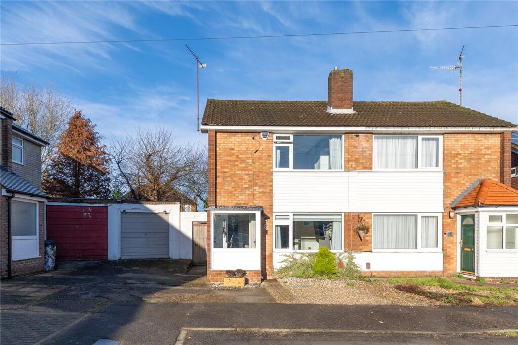 Rosewood Close, Luton, Bedfordshire, LU2 photo 3