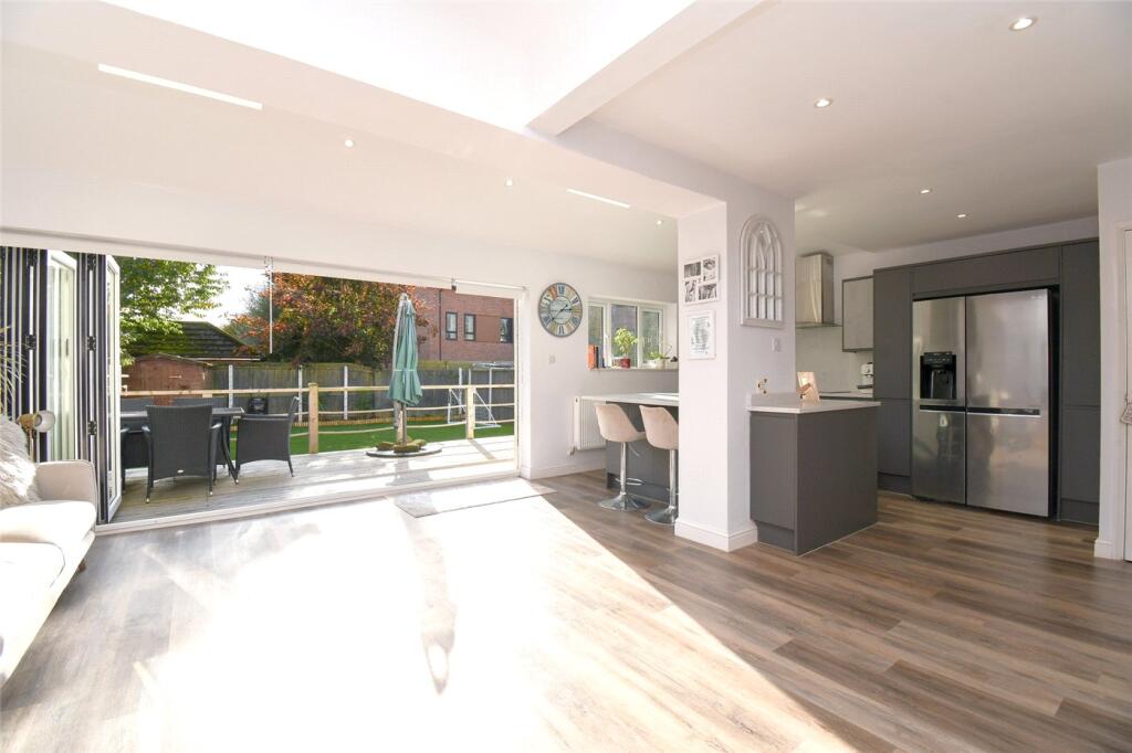 Downham Drive, Heswall, Wirral photo 4