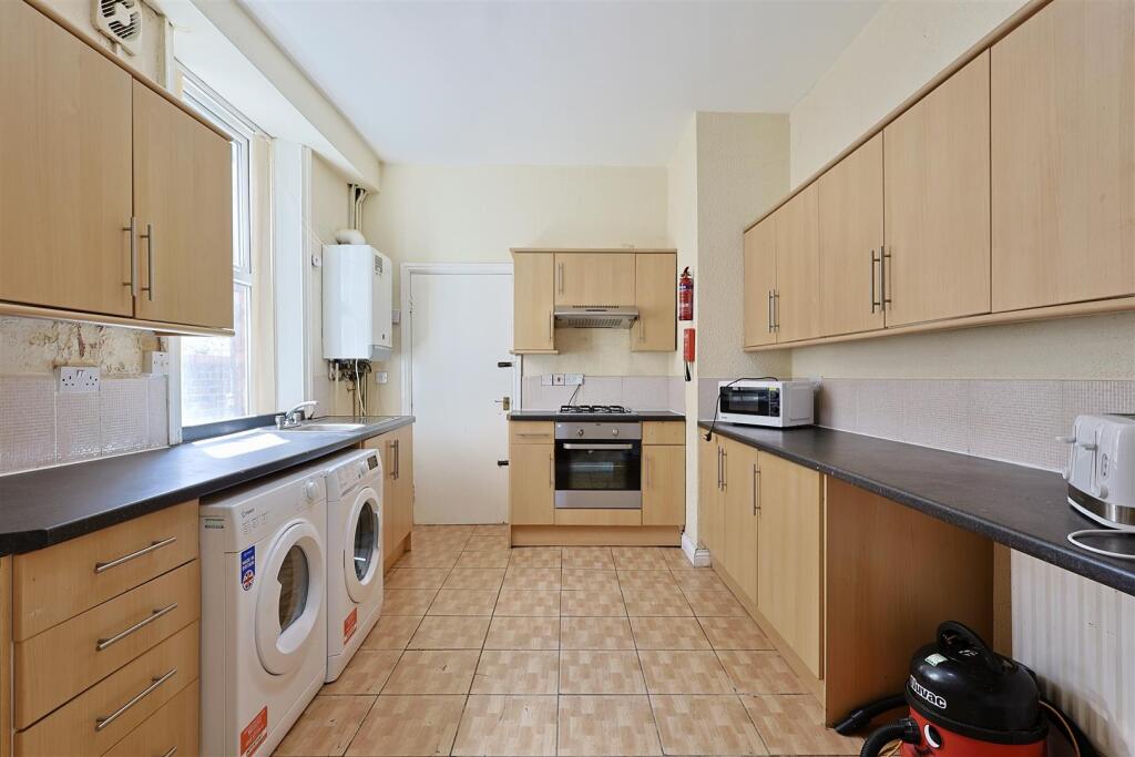 House in Newcastle upon Tyne - View 3