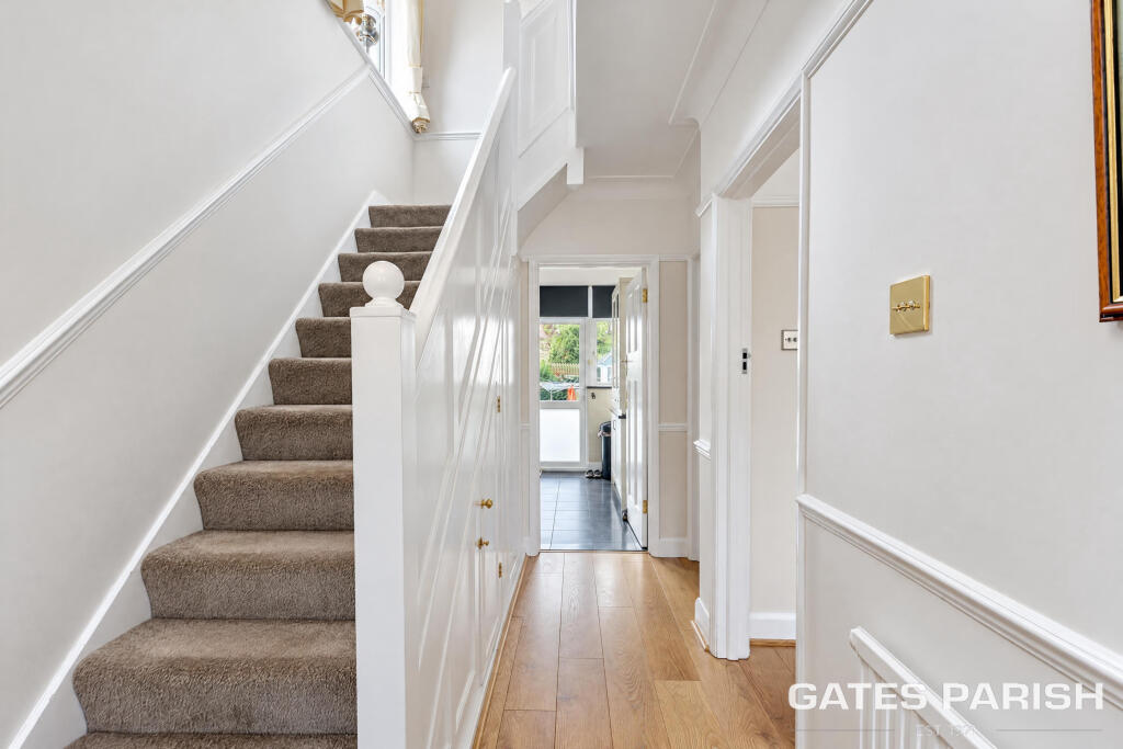 House in Romford - View 3