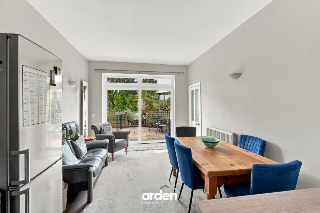House in Worcester - View 5