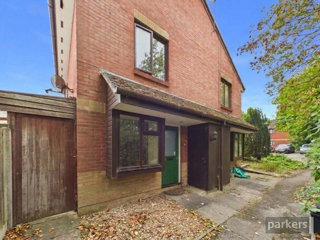 Main image of property: Bolwell Close, Twyford, Reading, Berkshire, RG10
